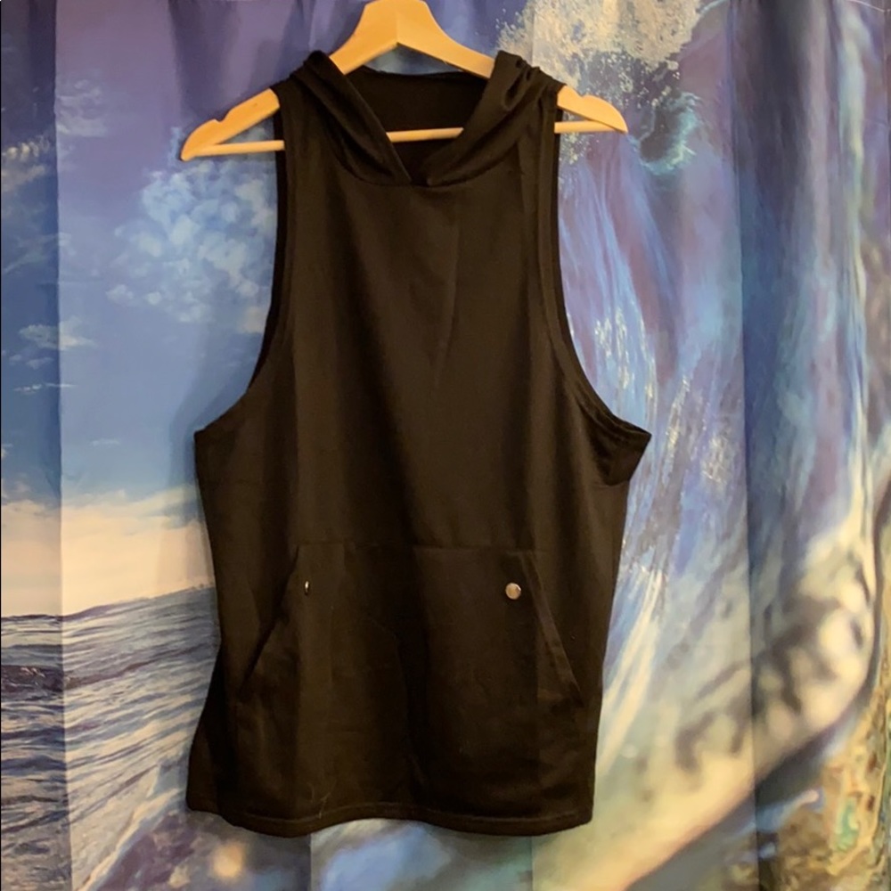 Men’s gym sleeveless shirt